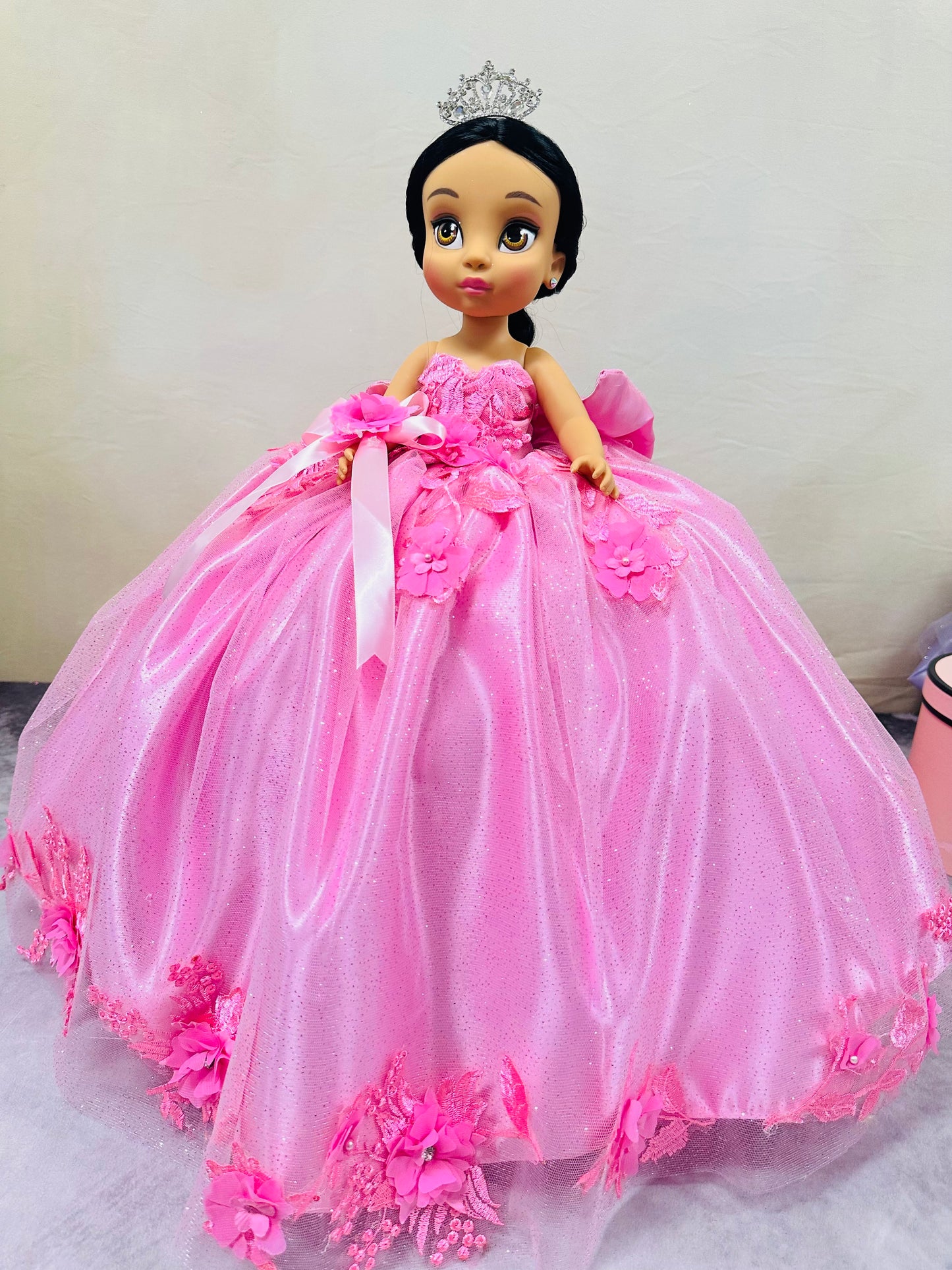 Jasmin doll