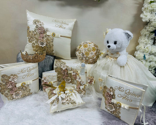 Quinceañera pillow set