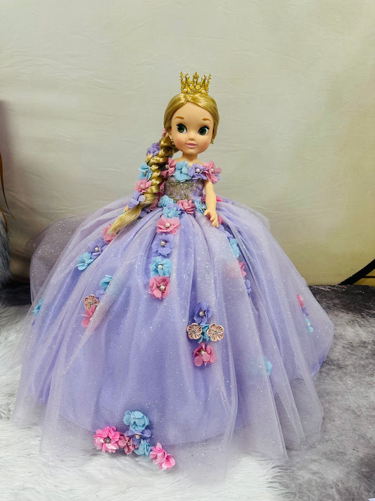 Princess quinceañera Rapunzel last doll