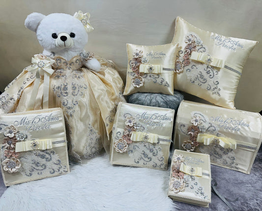 Quinceañera pillow set