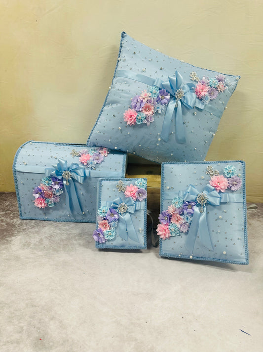 Quinceañera pillow set