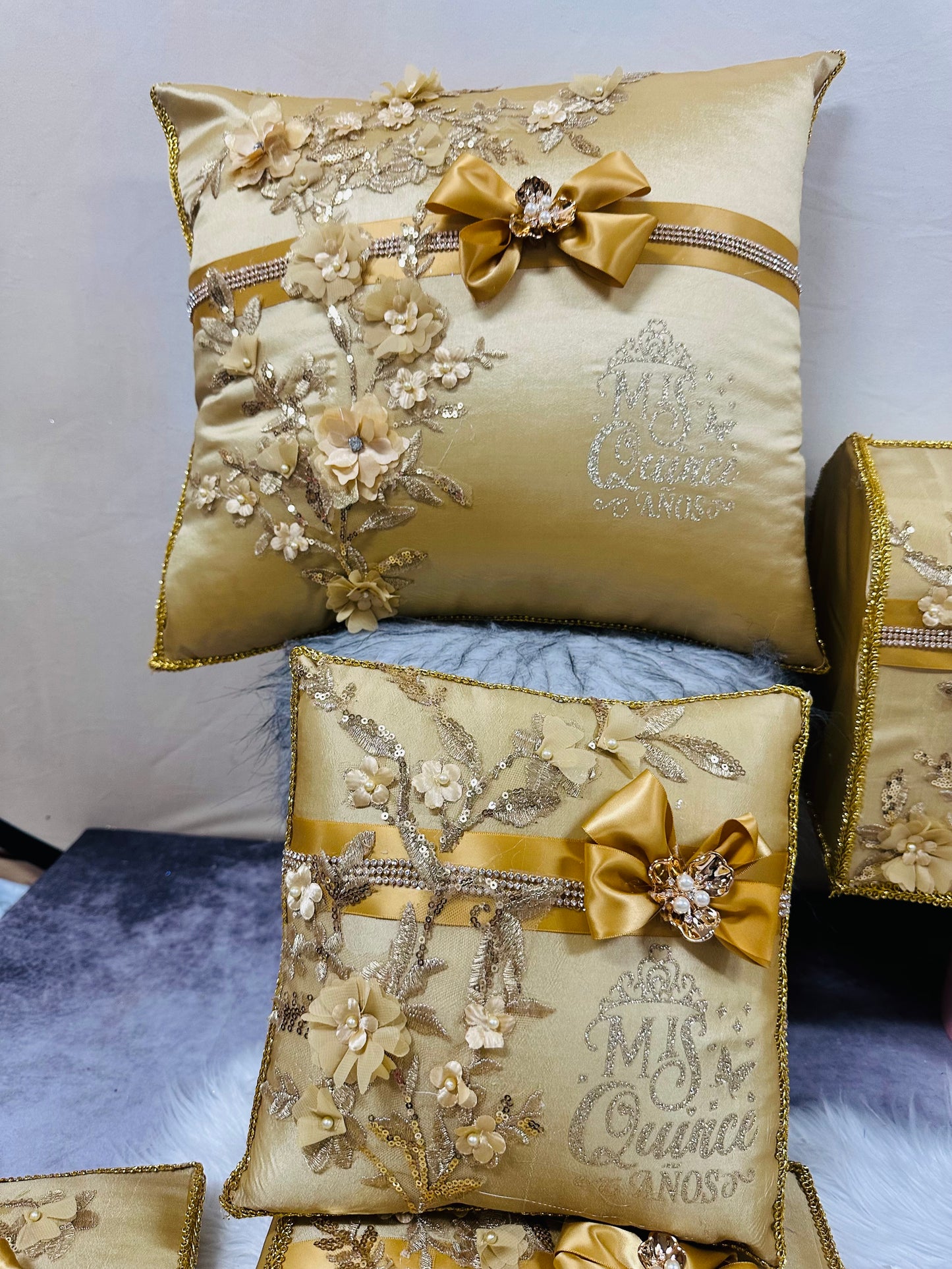 Quinceañera Pillows set