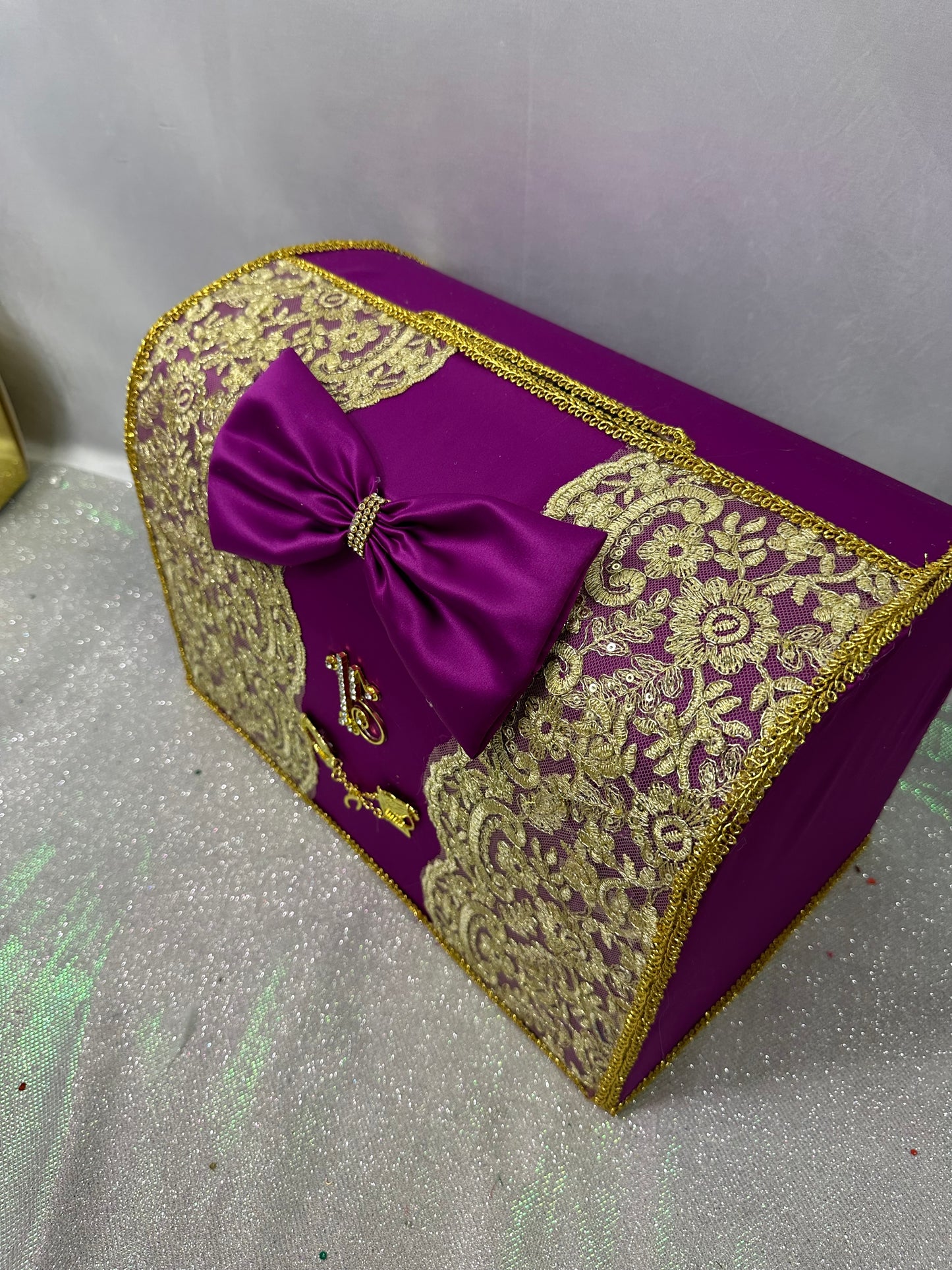MONEY BOX