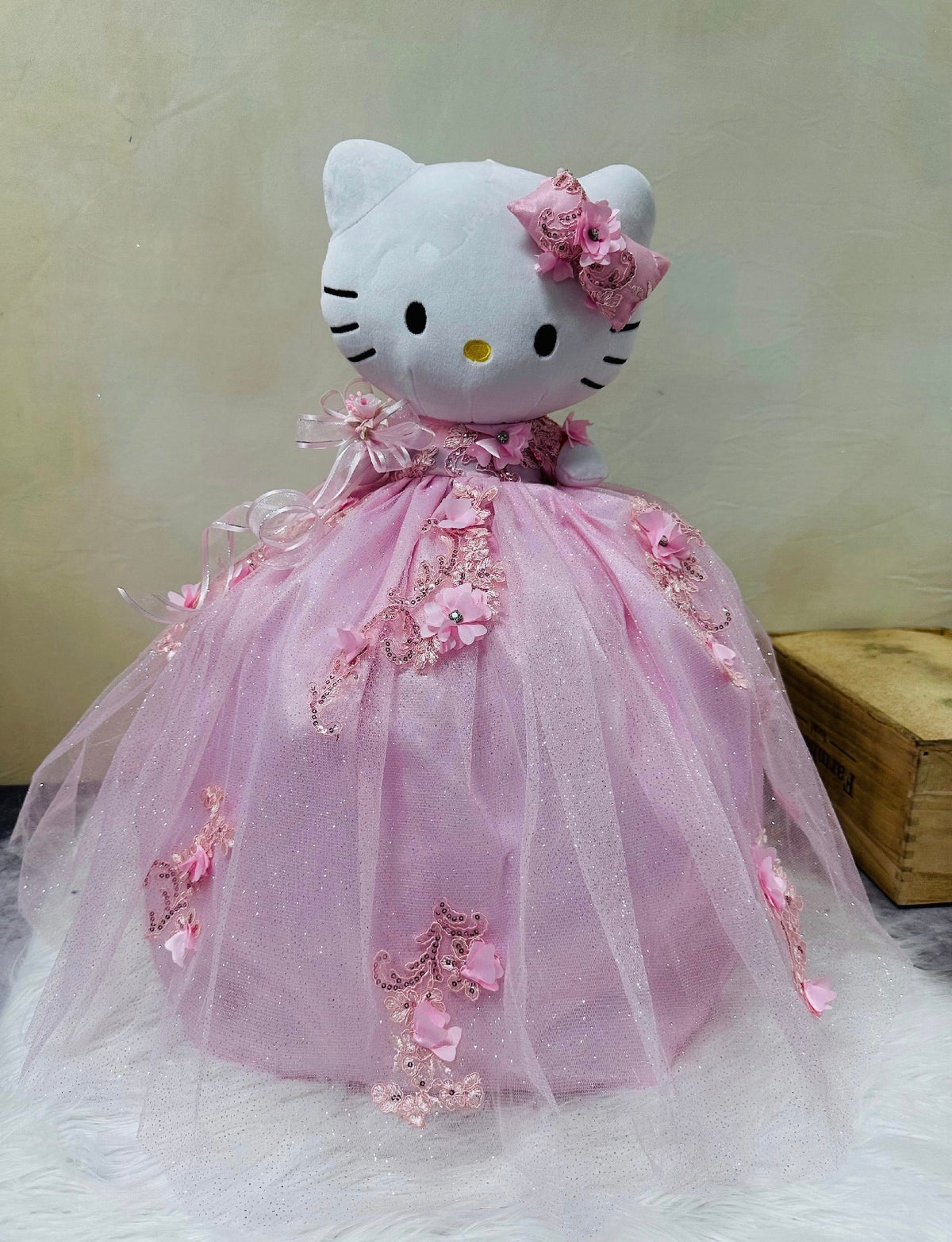 Quinceañera Hello kitty doll