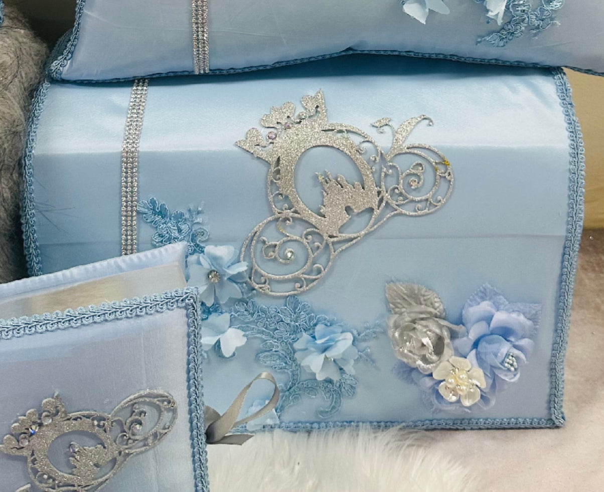Quinceañera pillow cinderella set