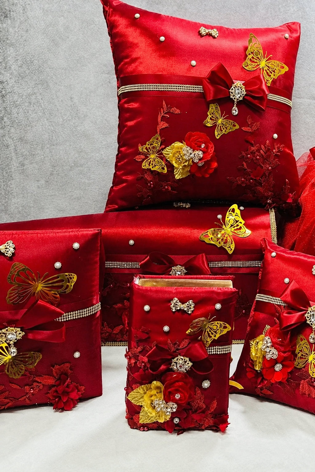 Quinceañera pillow set