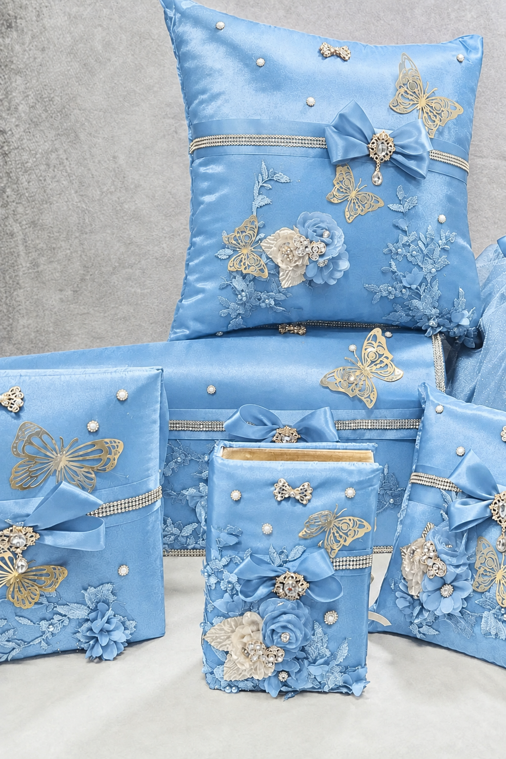 Quinceañera pillow set