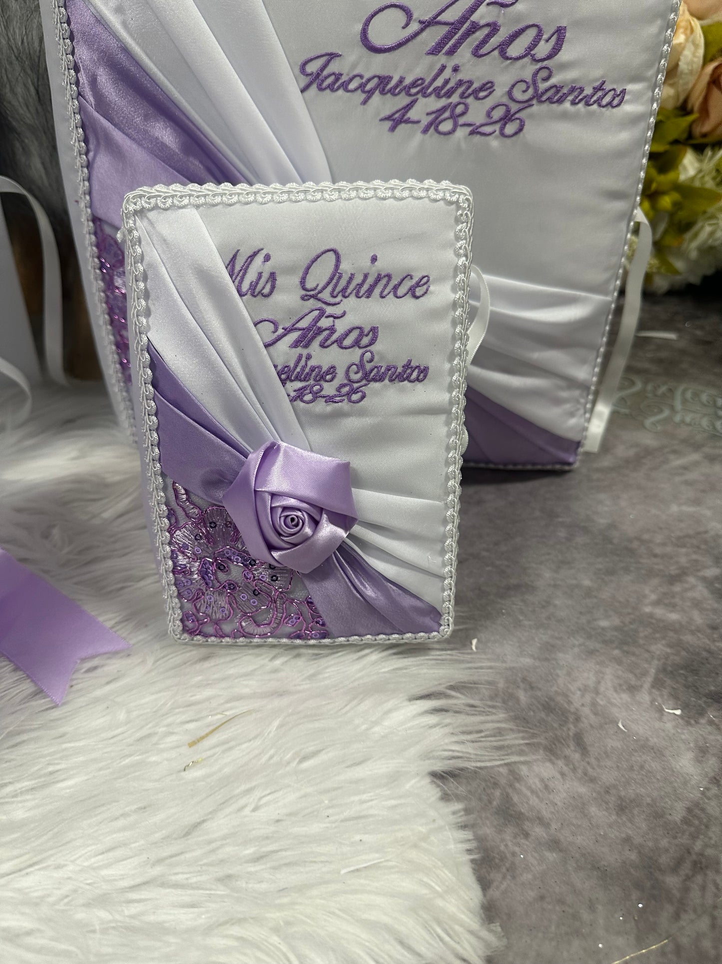 Quinceañera pillow set
