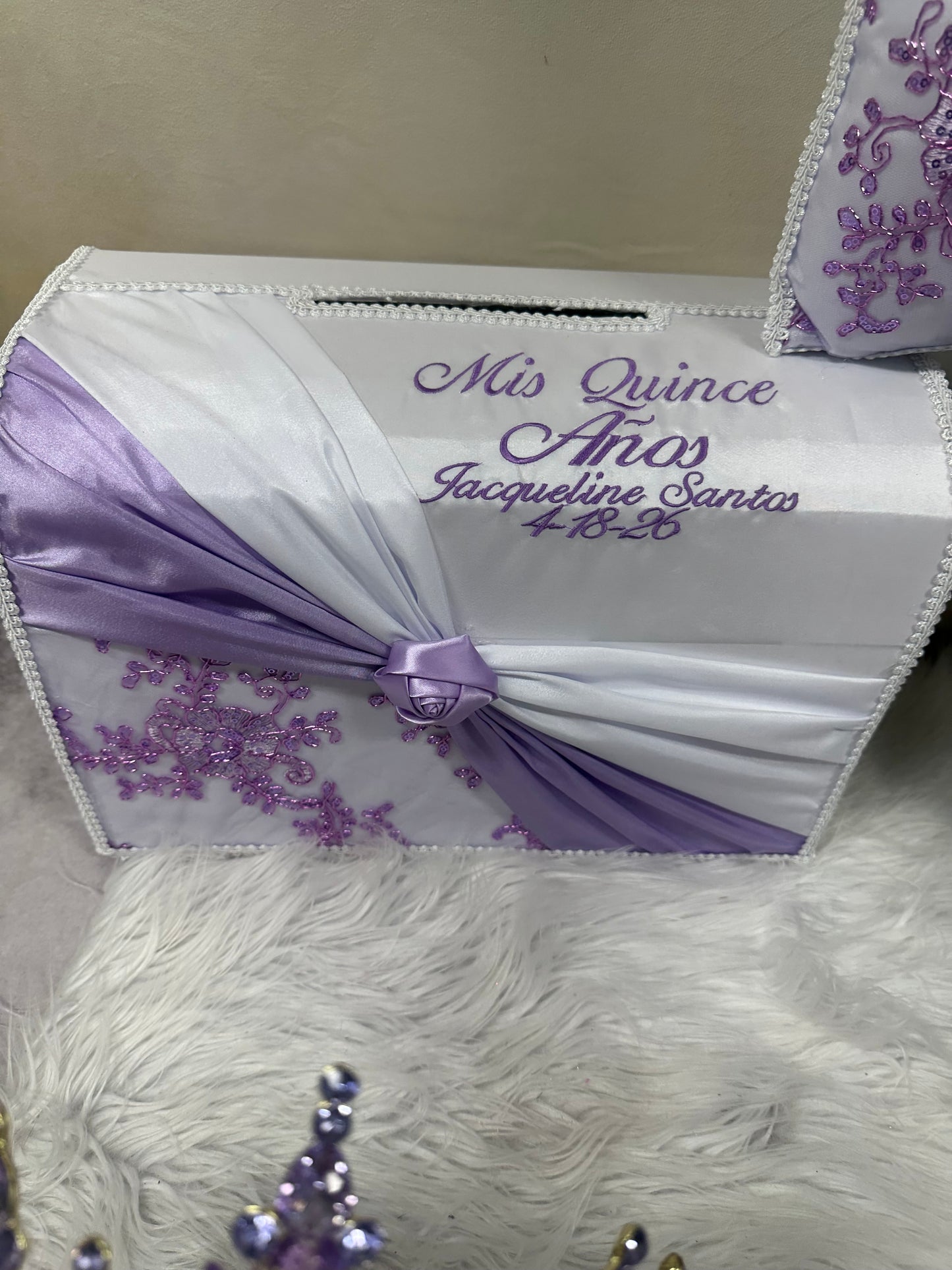 Quinceañera pillow set