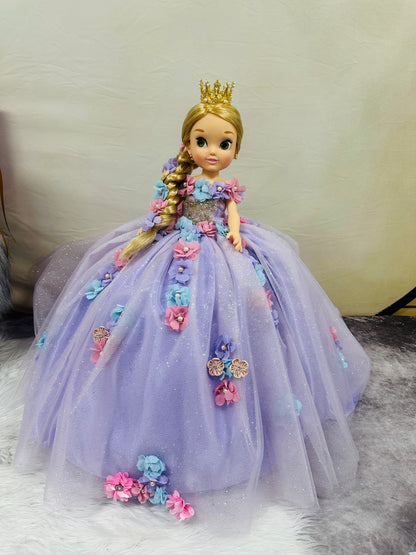 Princess quinceañera Rapunzel last doll