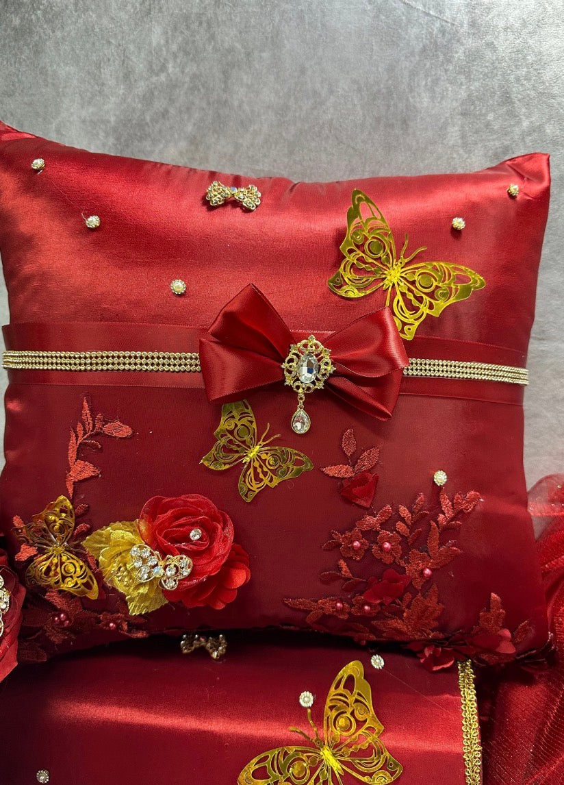 Quinceañera pillow set