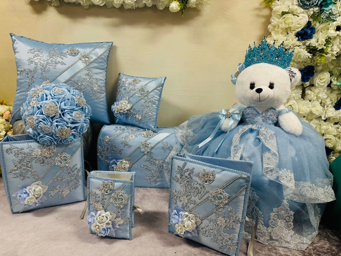 Quinceañera set