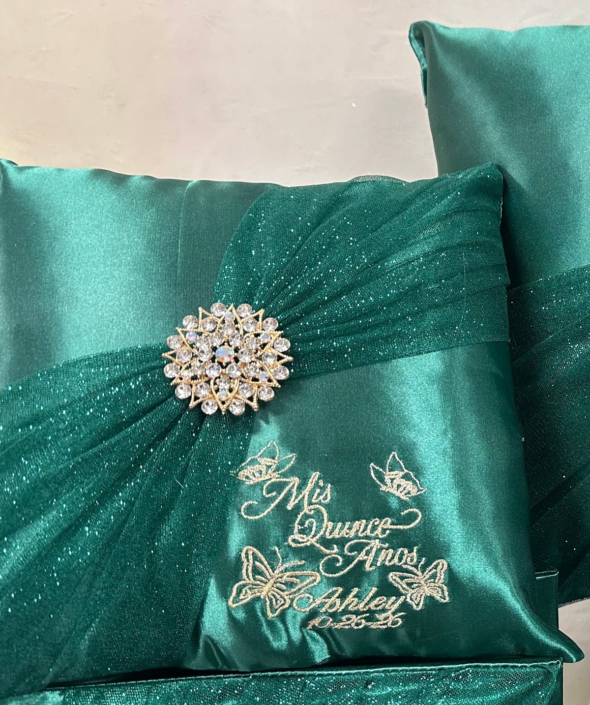 Quinceañera pillow set