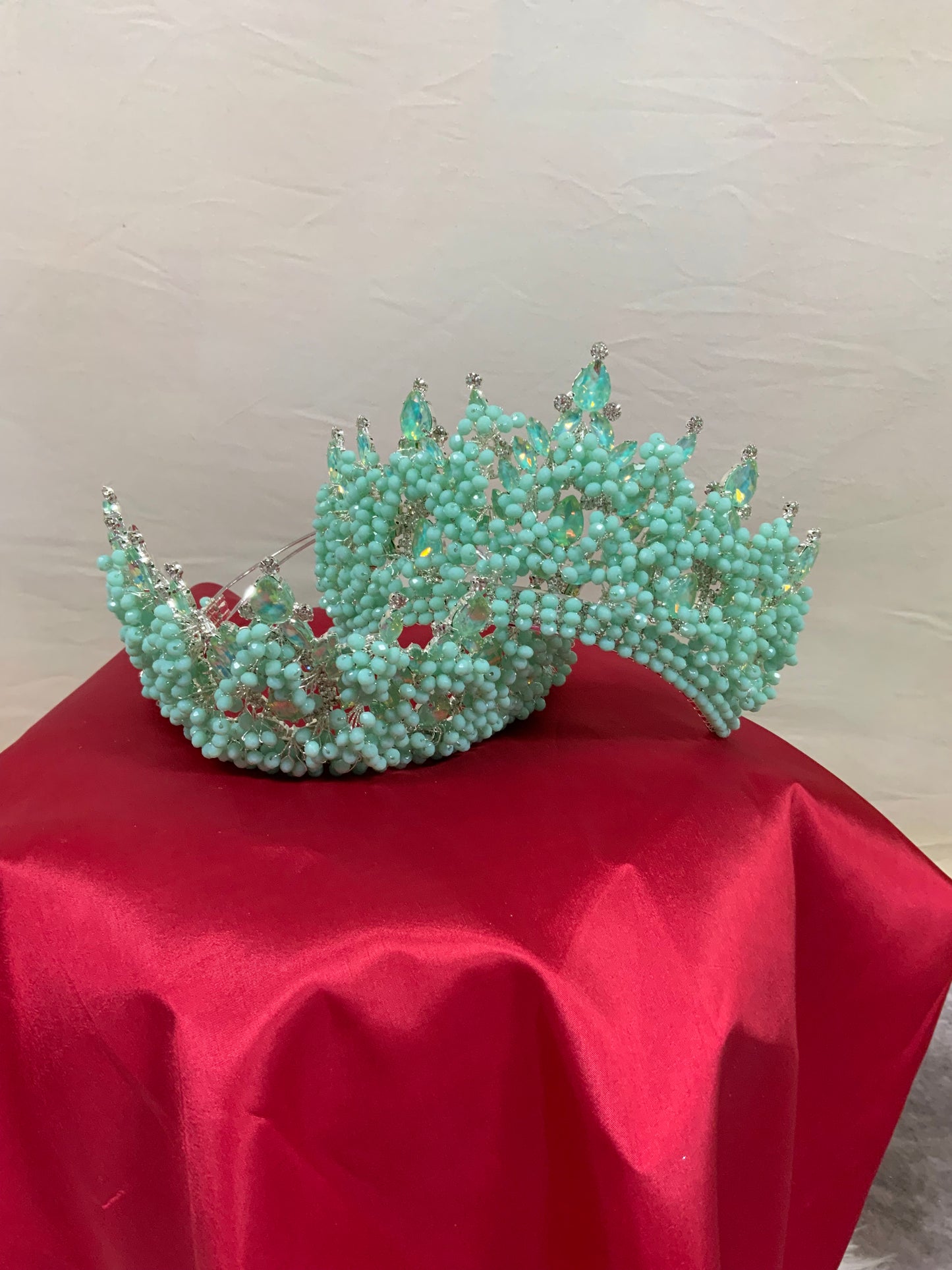 Quinceañera flexible crown
