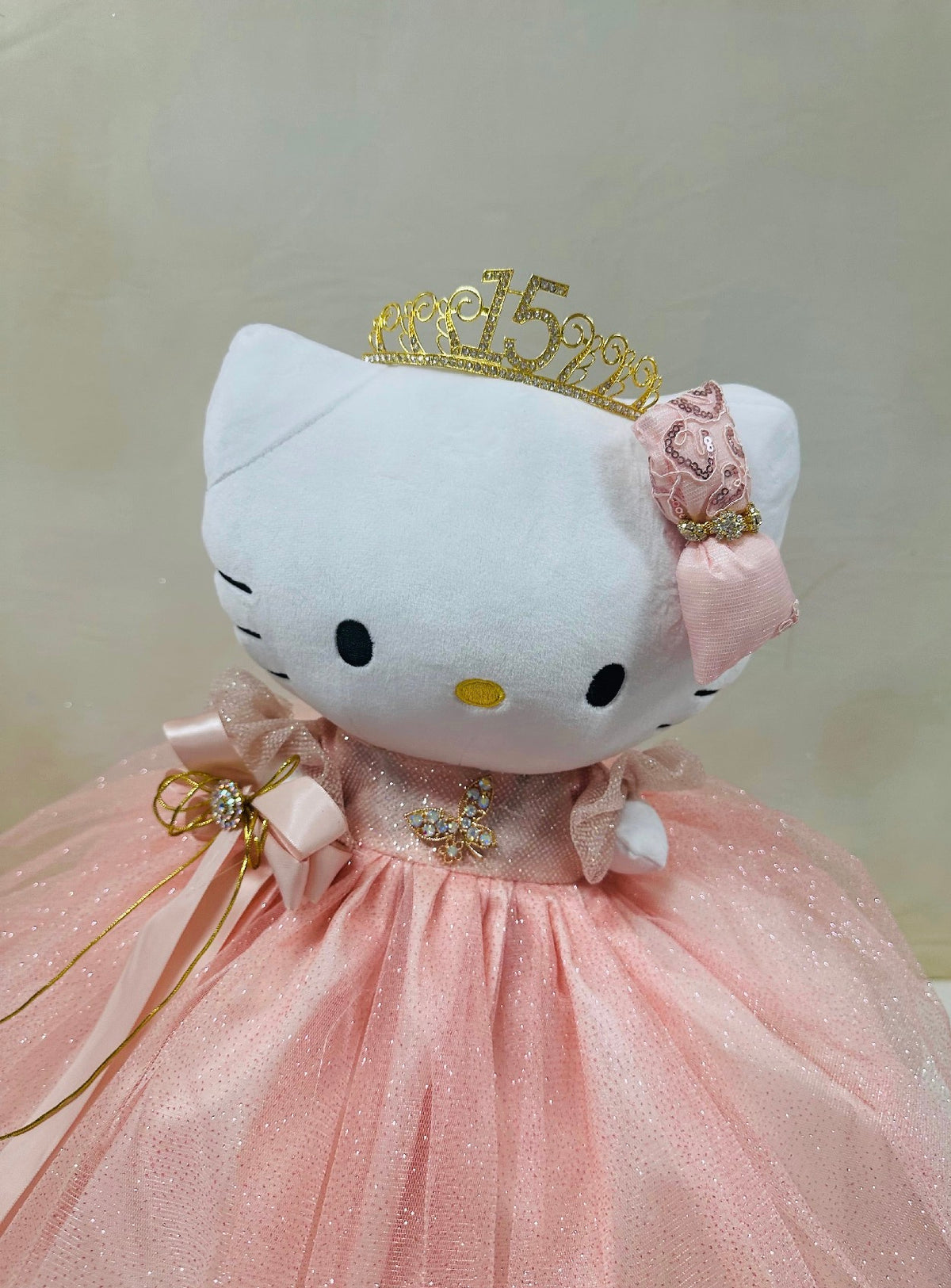 Quinceañera Hello kitty doll