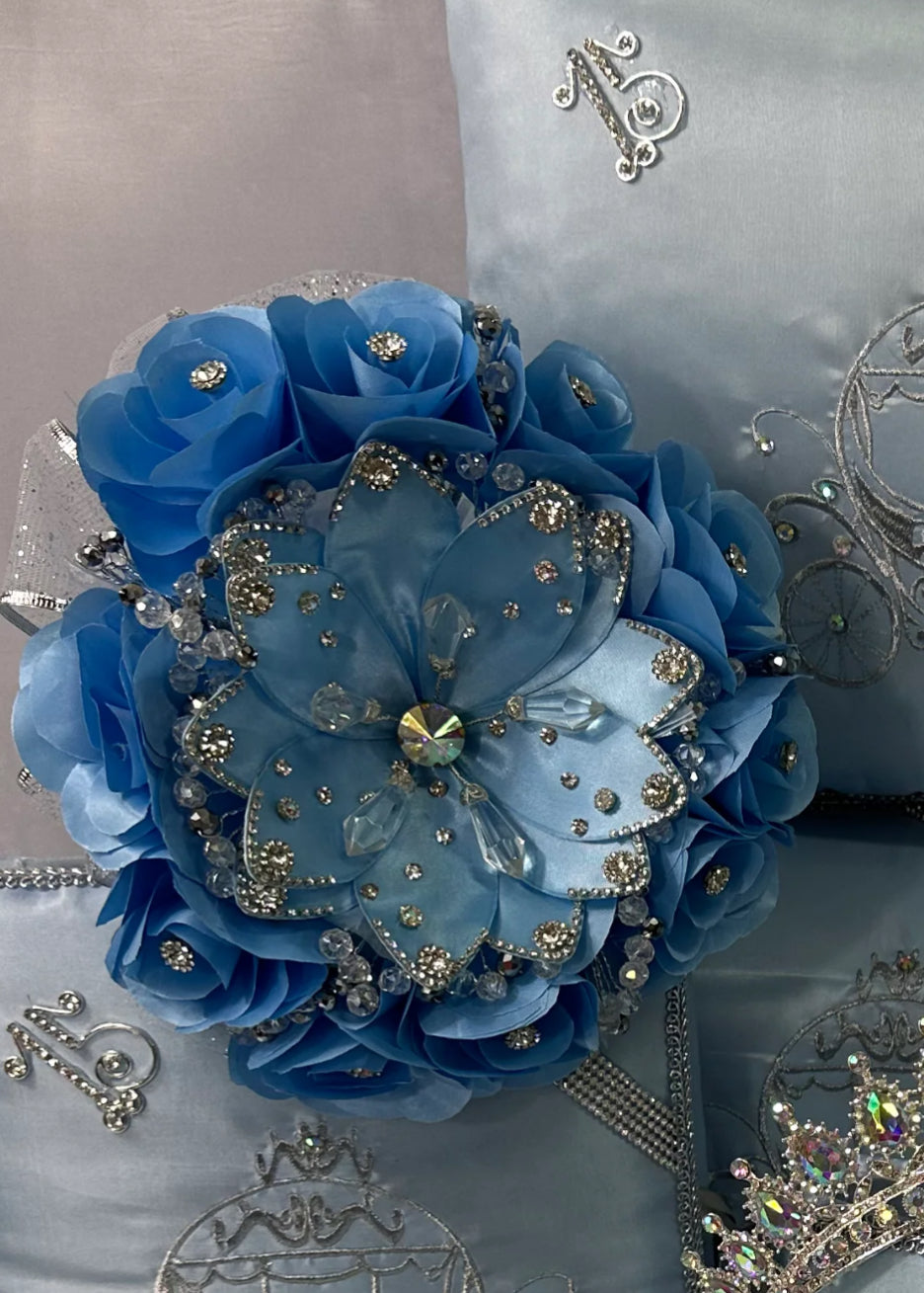 Quinceañera pillow set Cinderella team