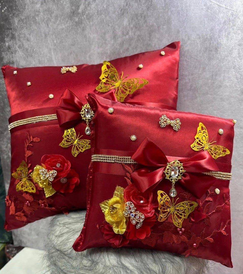 Quinceañera pillow set