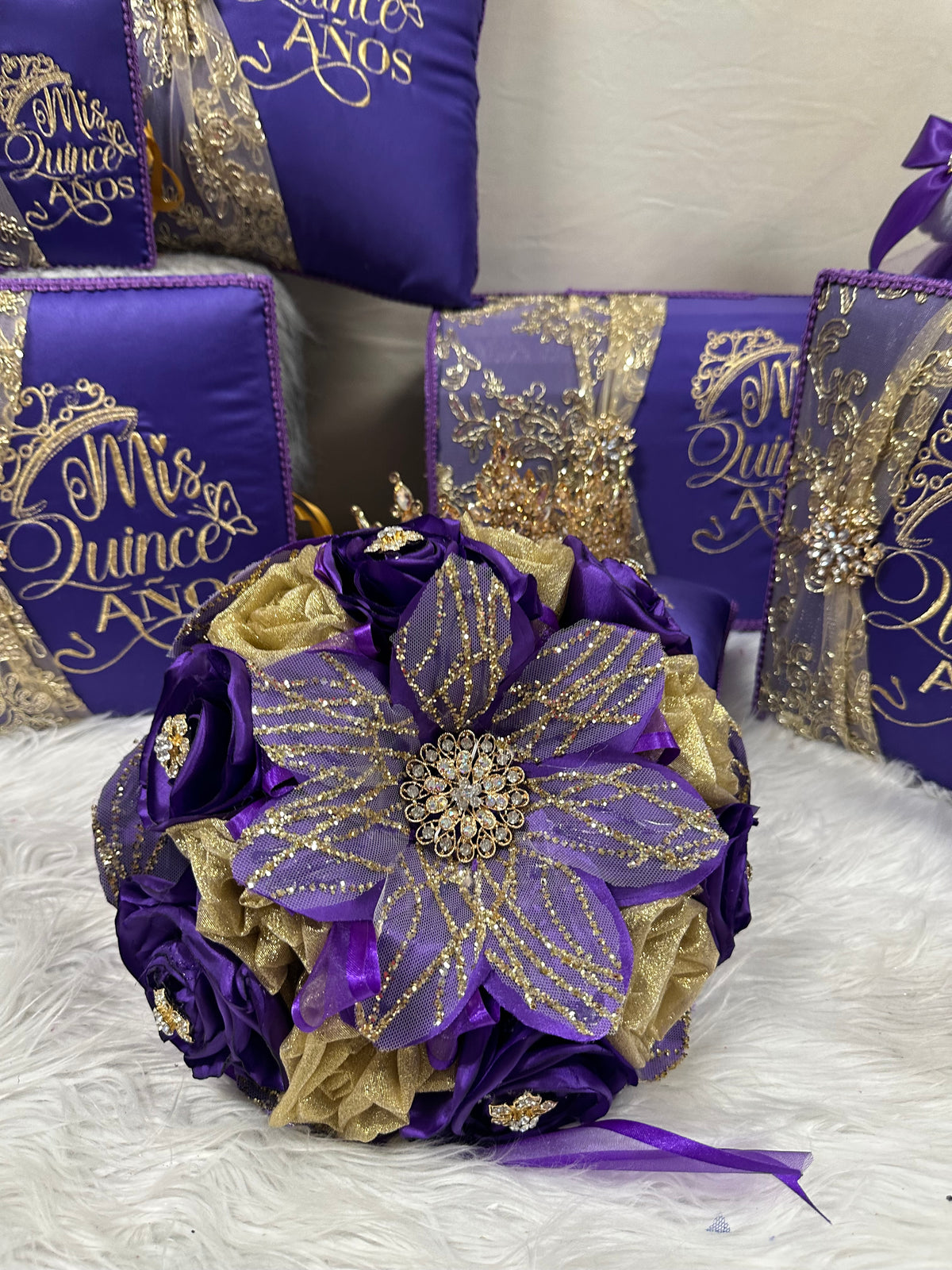 Quinceañera set