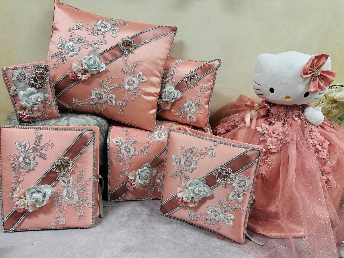 Quinceañera set