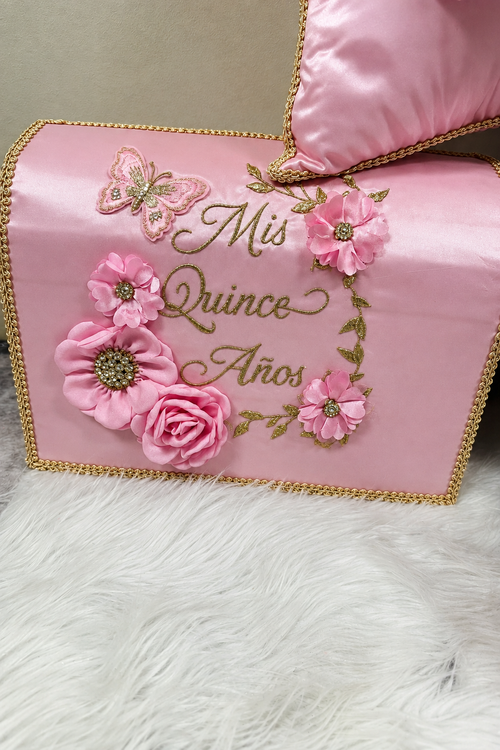 Quinceañera pillow set
