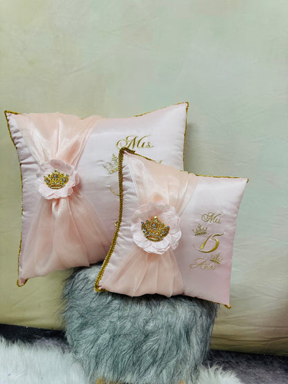 Pillows set