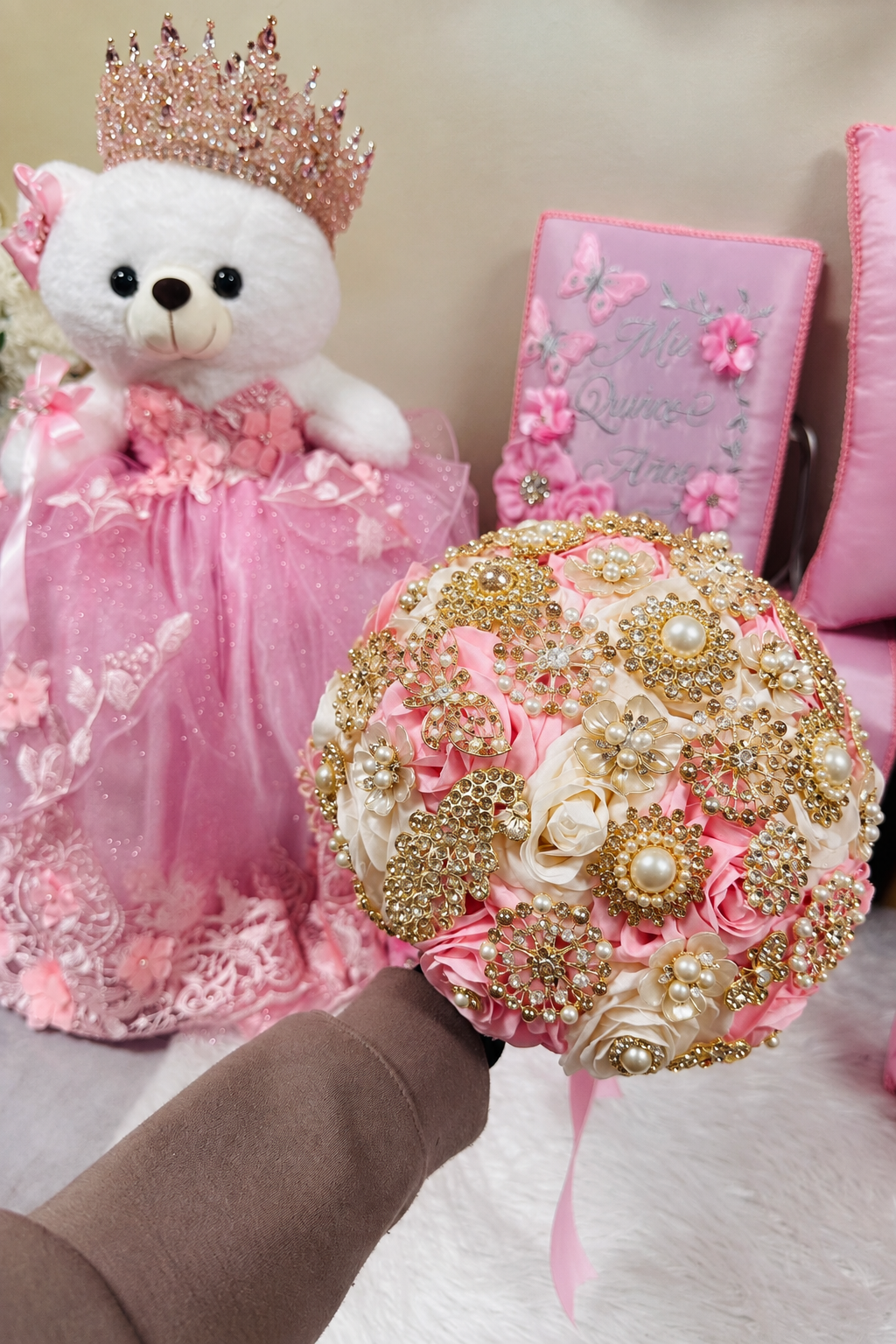 Quinceañera pillow set