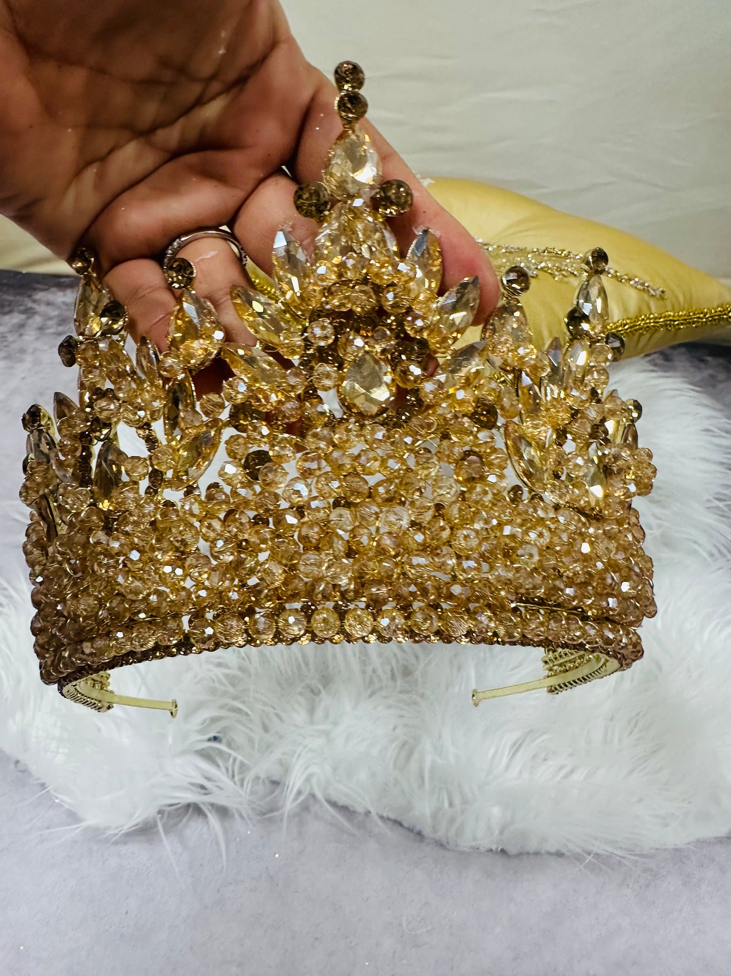 Crown 👑