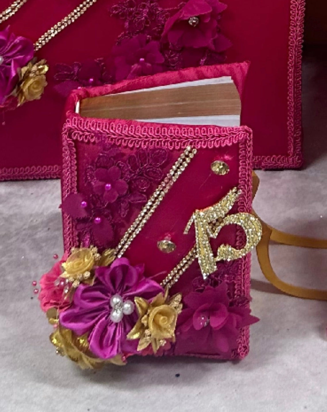 Quinceañera pillow set