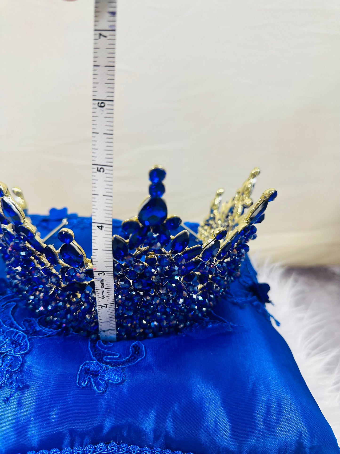 Crown 👑