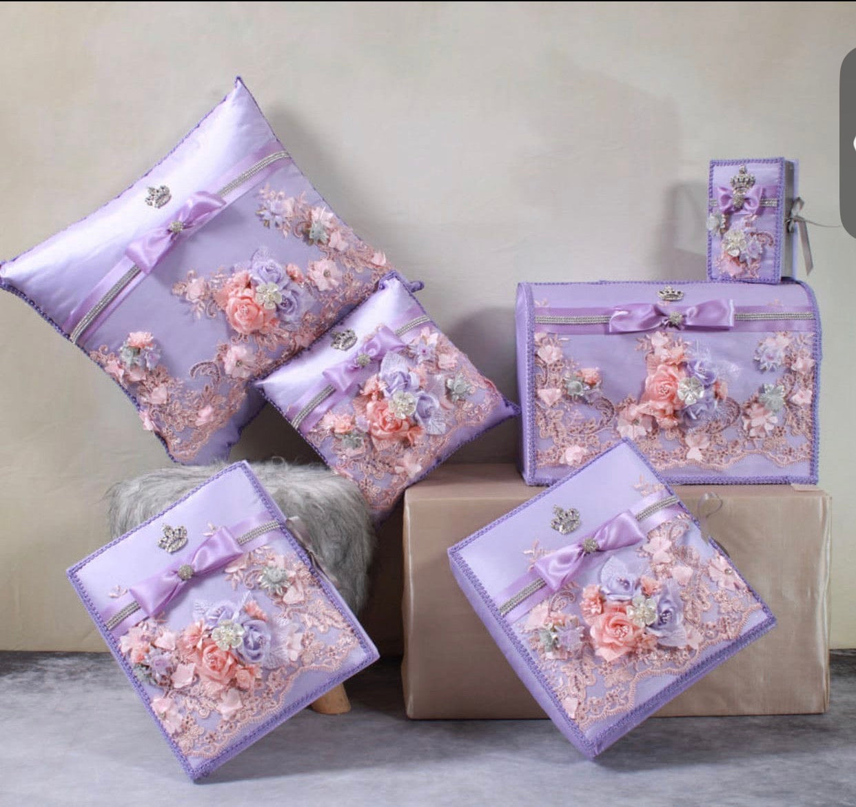 Quinceañera pillow set
