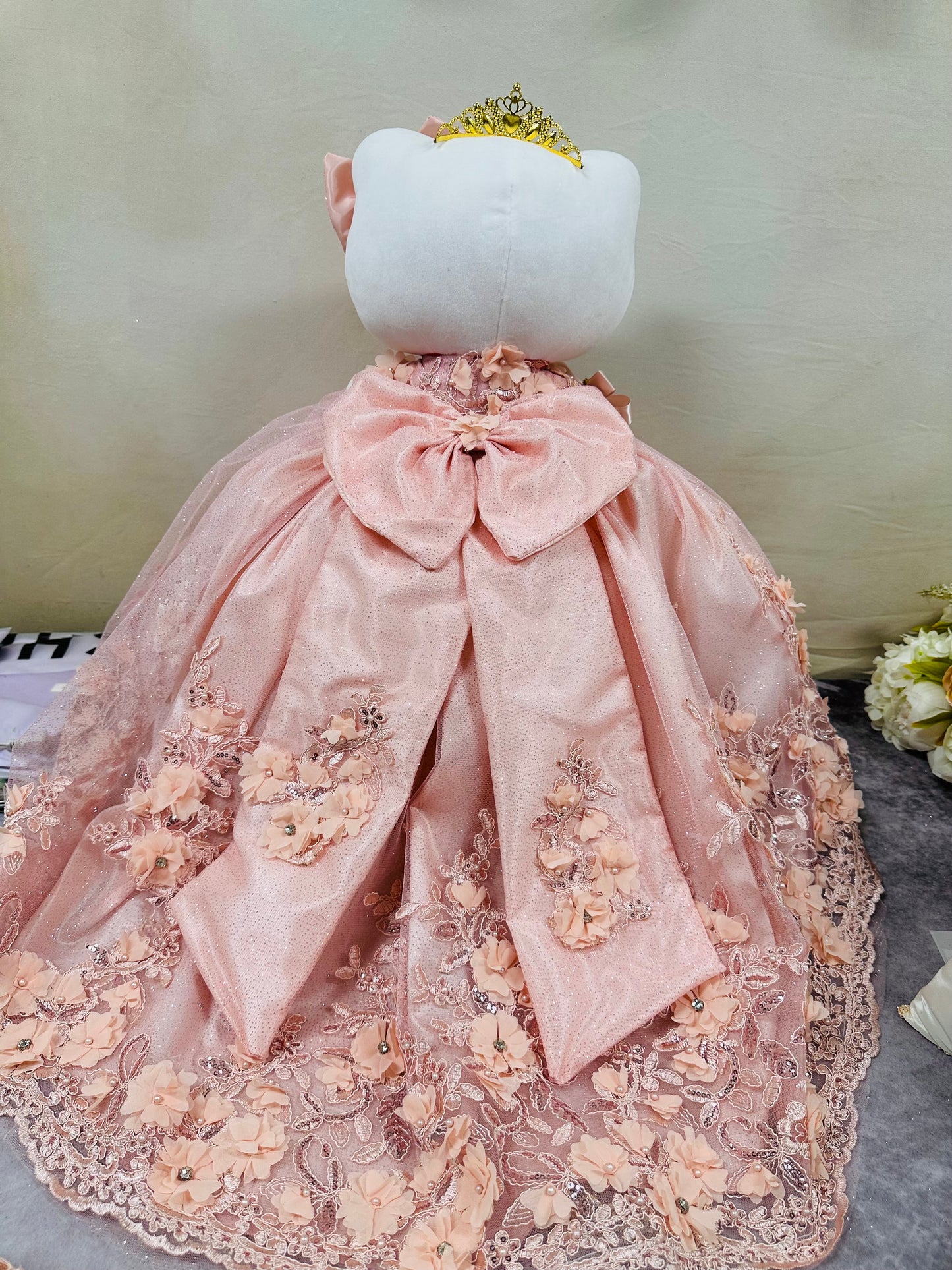 Hello kitty quince doll