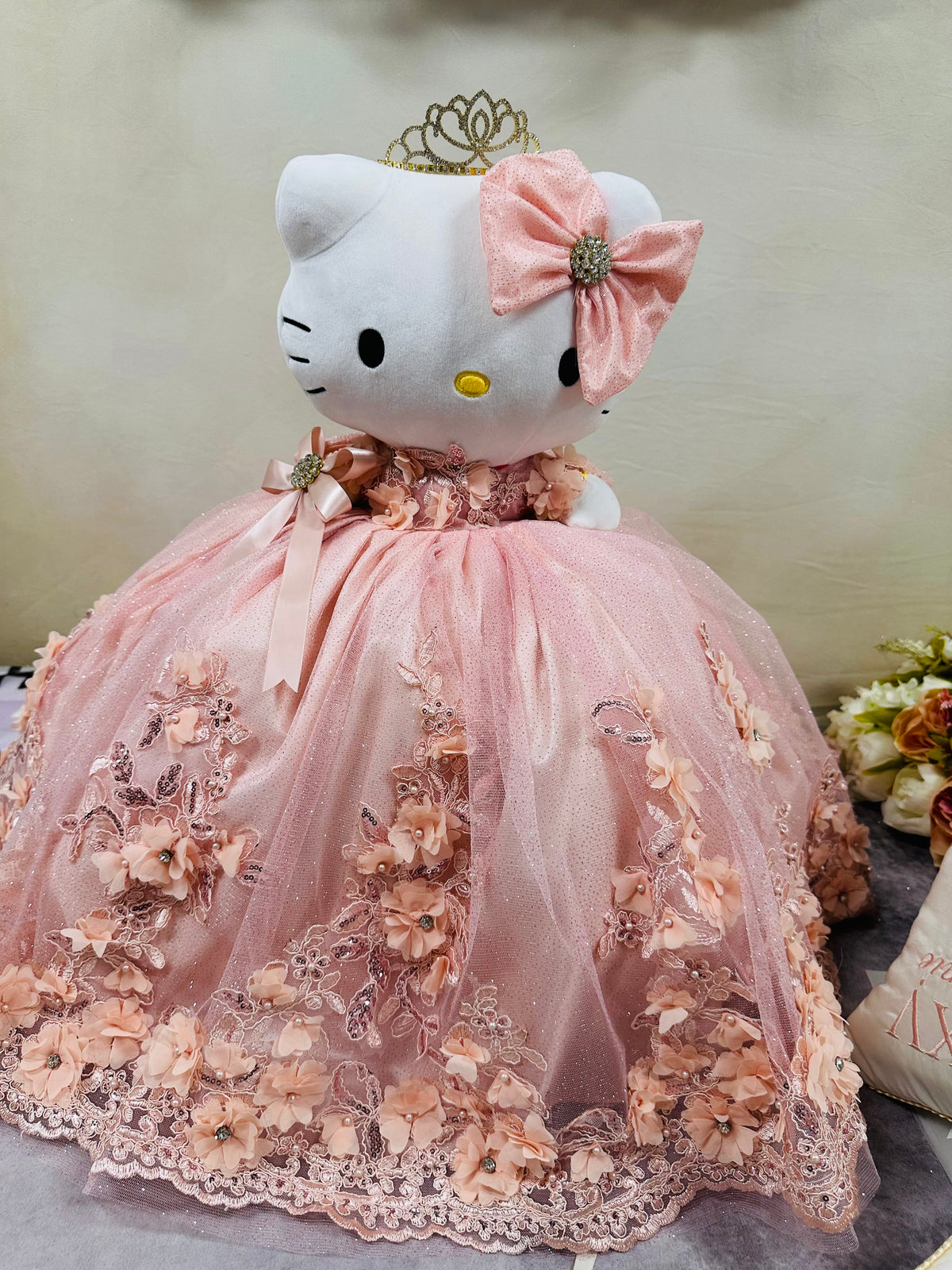 Hello kitty quince doll
