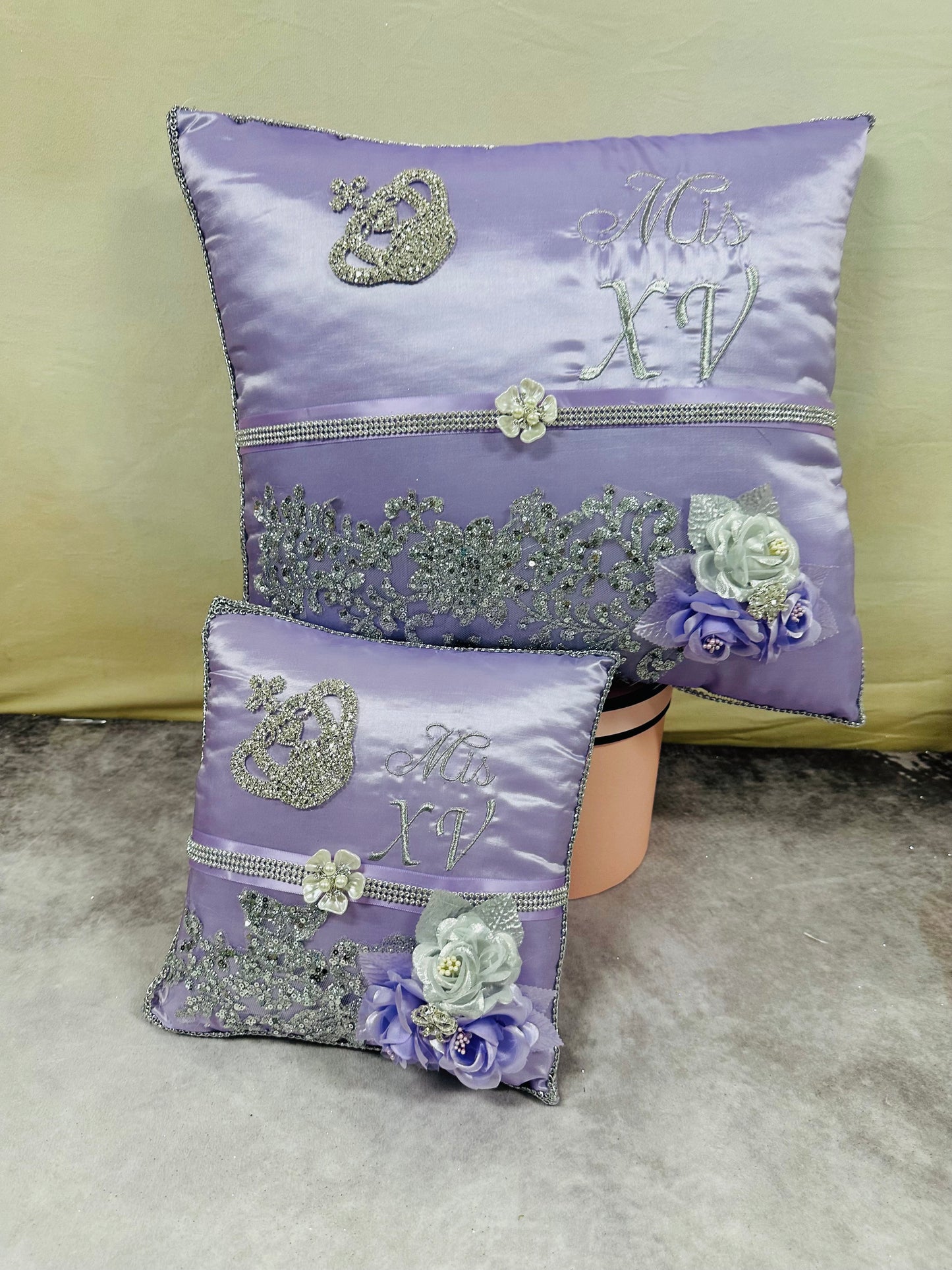 Pillow set