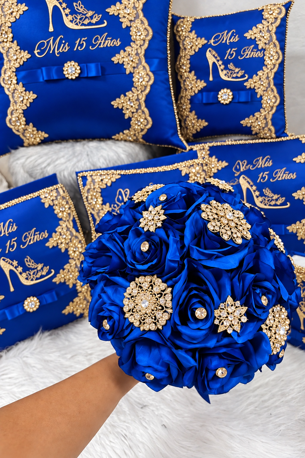 Quinceañera pillow set