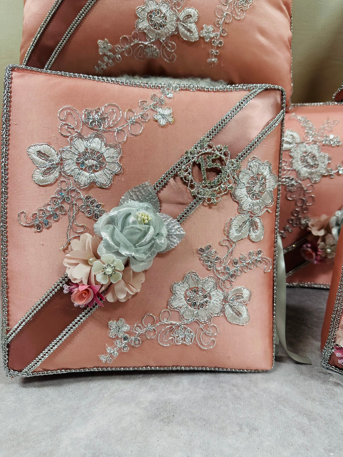 Quinceañera set