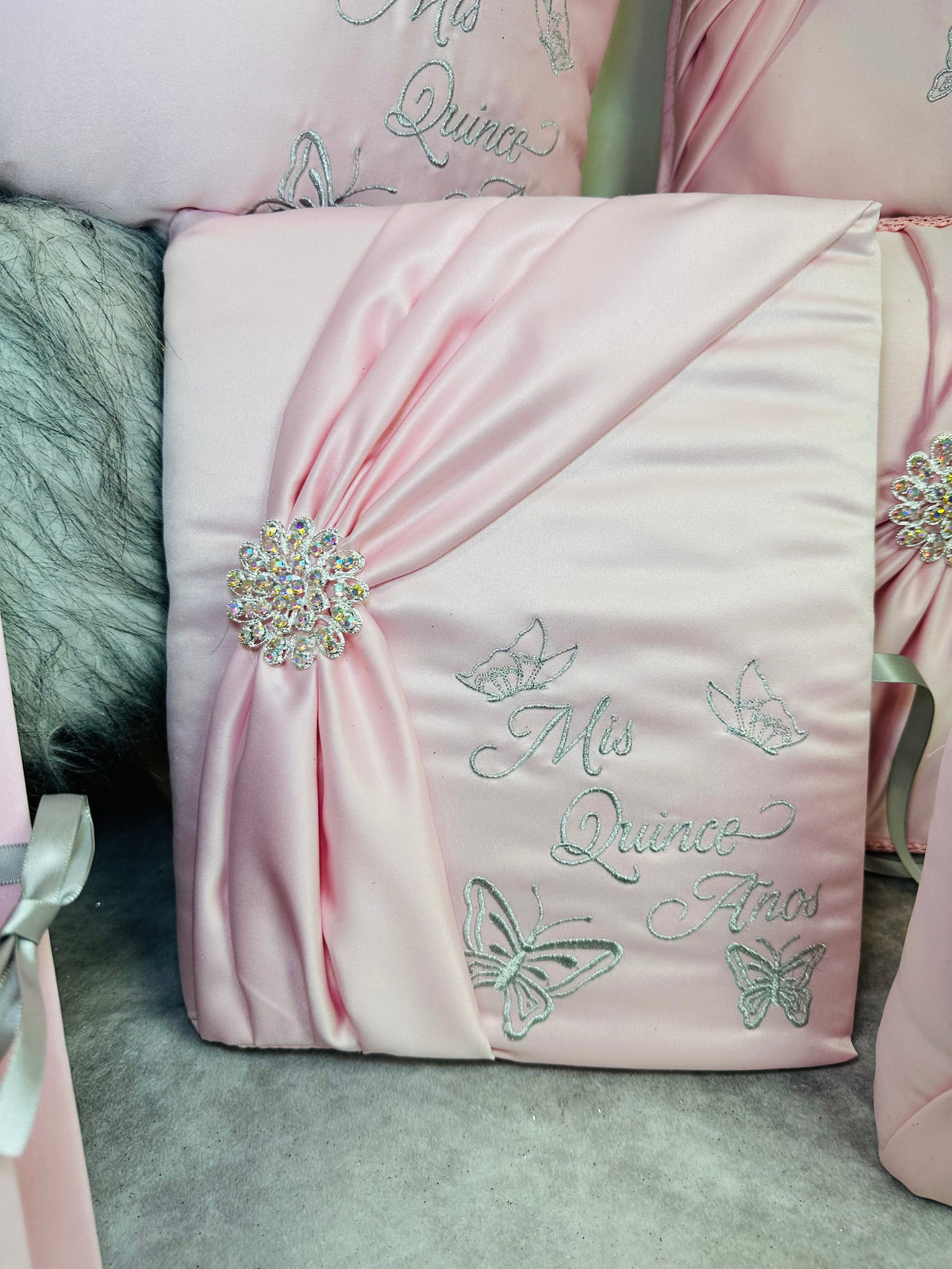 Quinceañera set