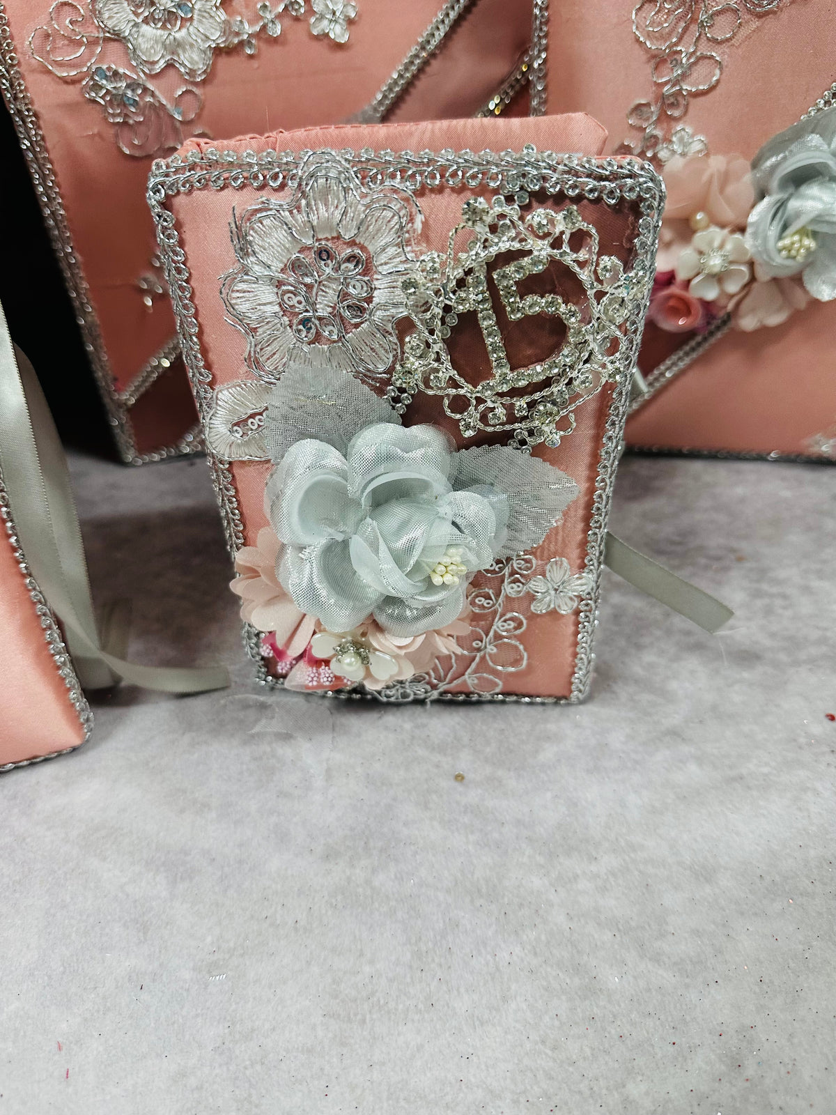 Quinceañera set