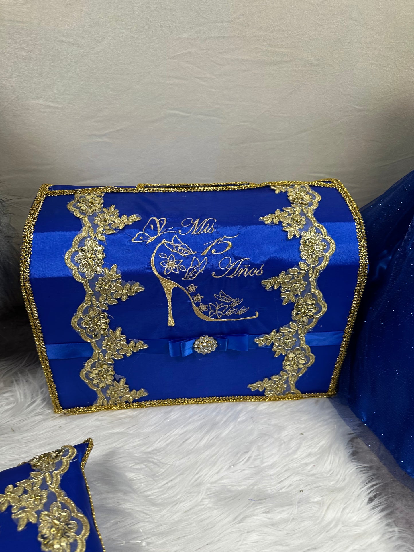 Quinceañera pillow set