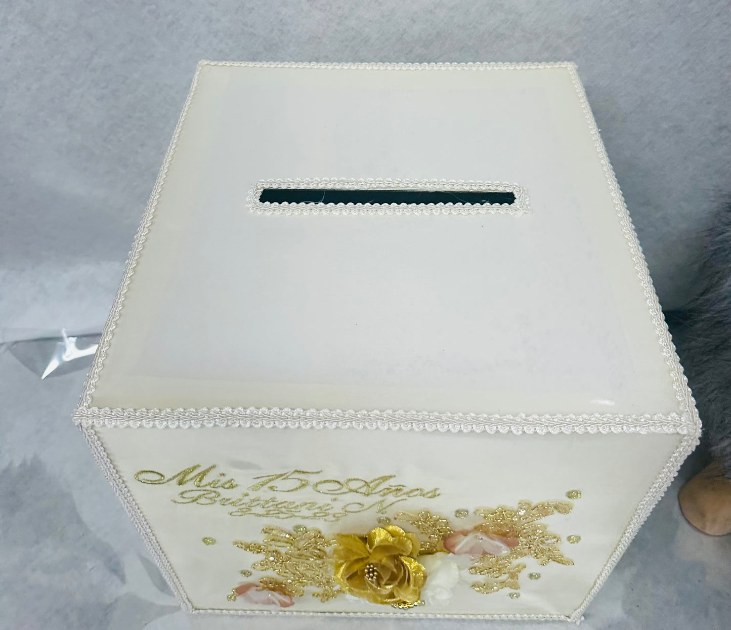 MONEY BOX