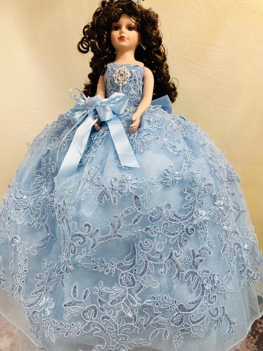 QUINCE DOLL