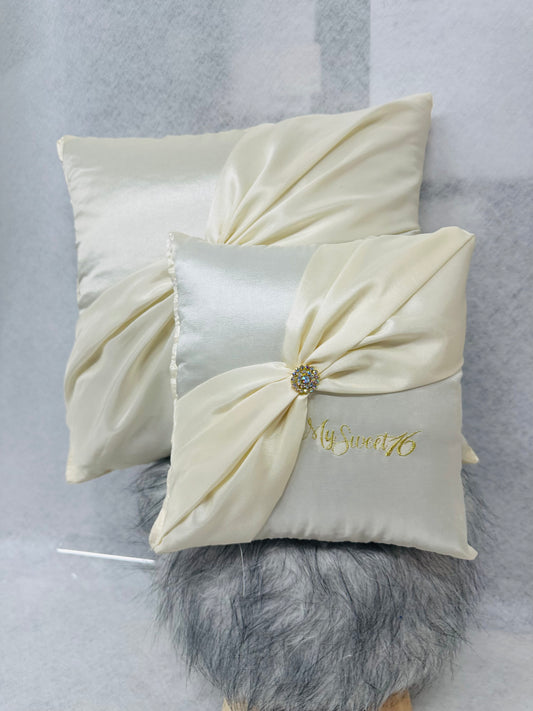 Pillow set