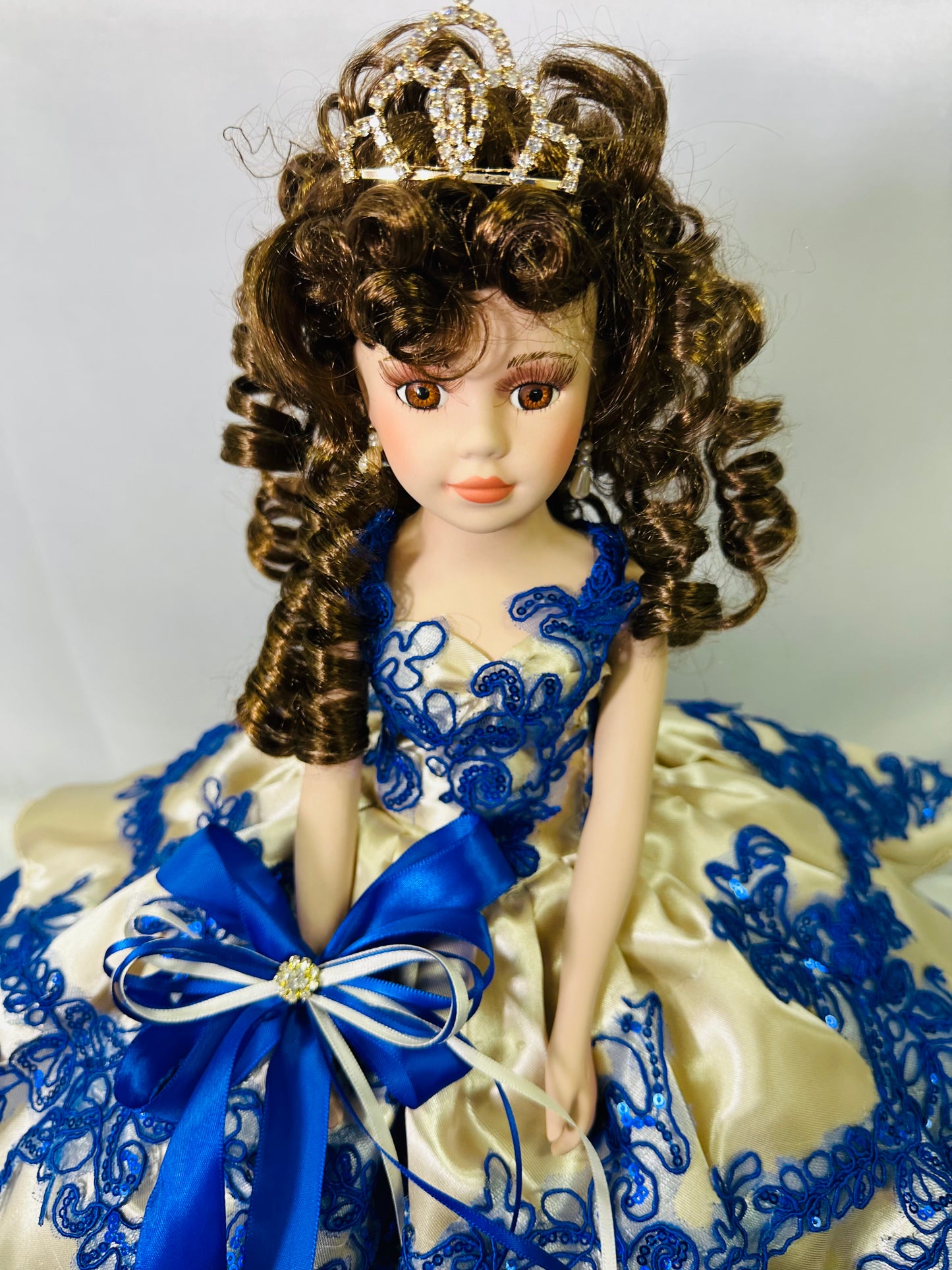 Doll charra