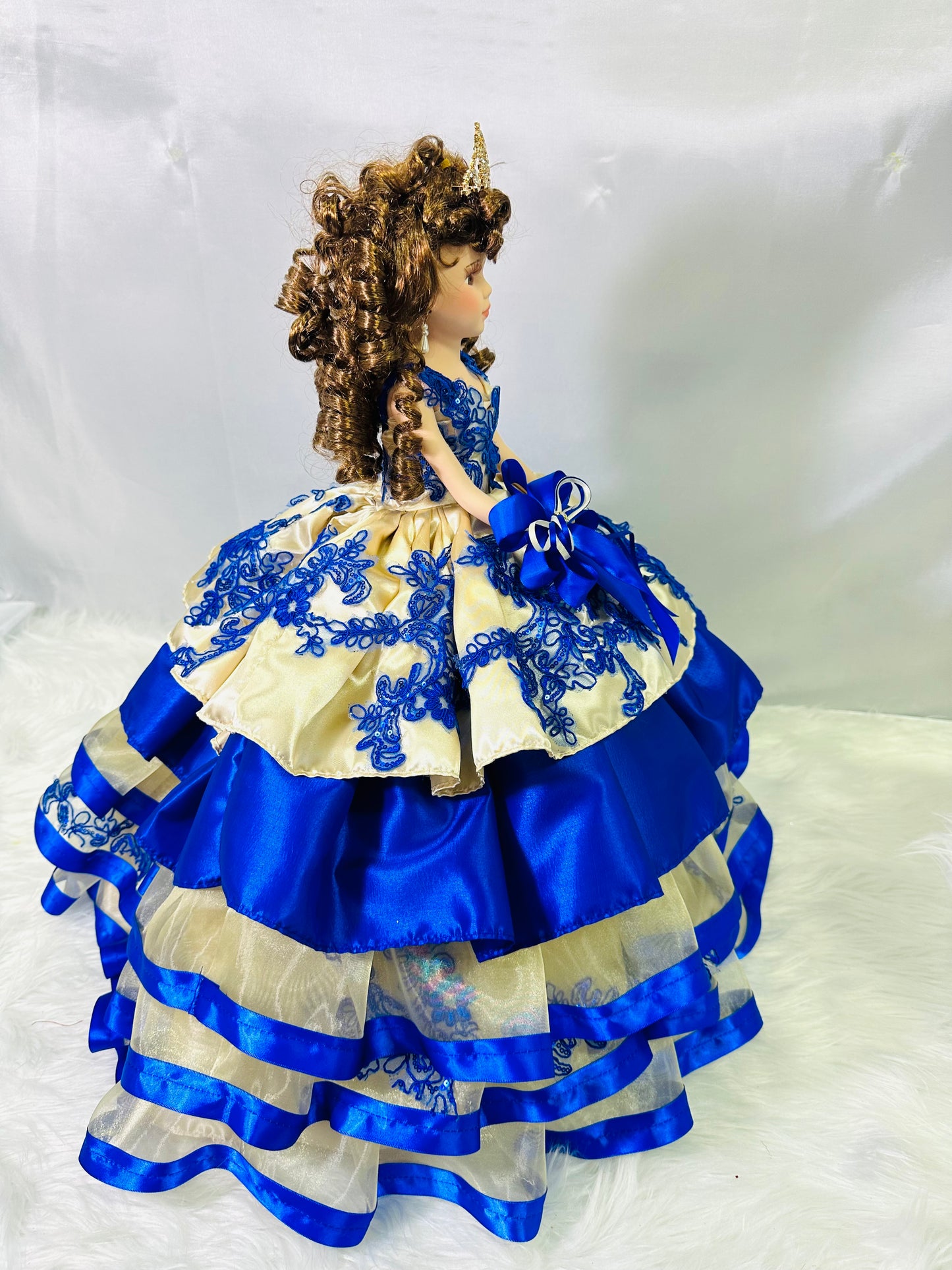 Doll charra