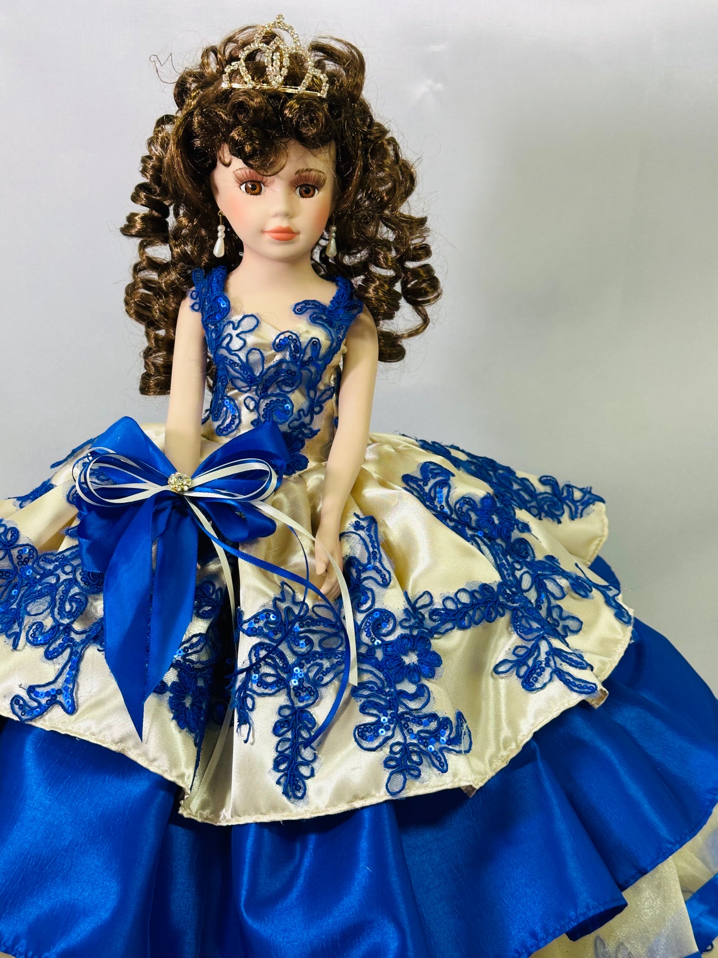 Doll charra